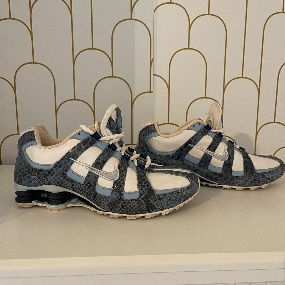 Women's Blue Snake Skin accent Nike Sox size 8.5